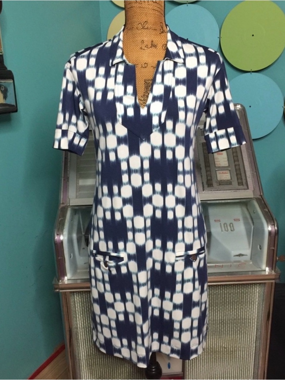 TORI RICHARD V Neck Short Sleeve Shirt Dress